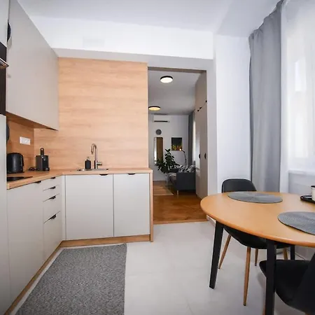 Center - Comfy & Modern Apartment *