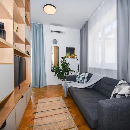 Center - Comfy & Modern Апартаменты Братислава